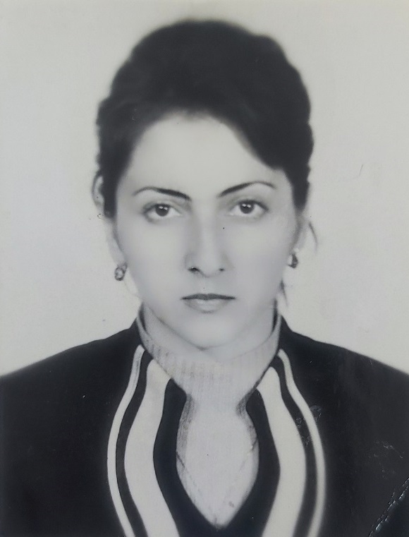 Хасплатова Эсфира Эмиргамзаевна.